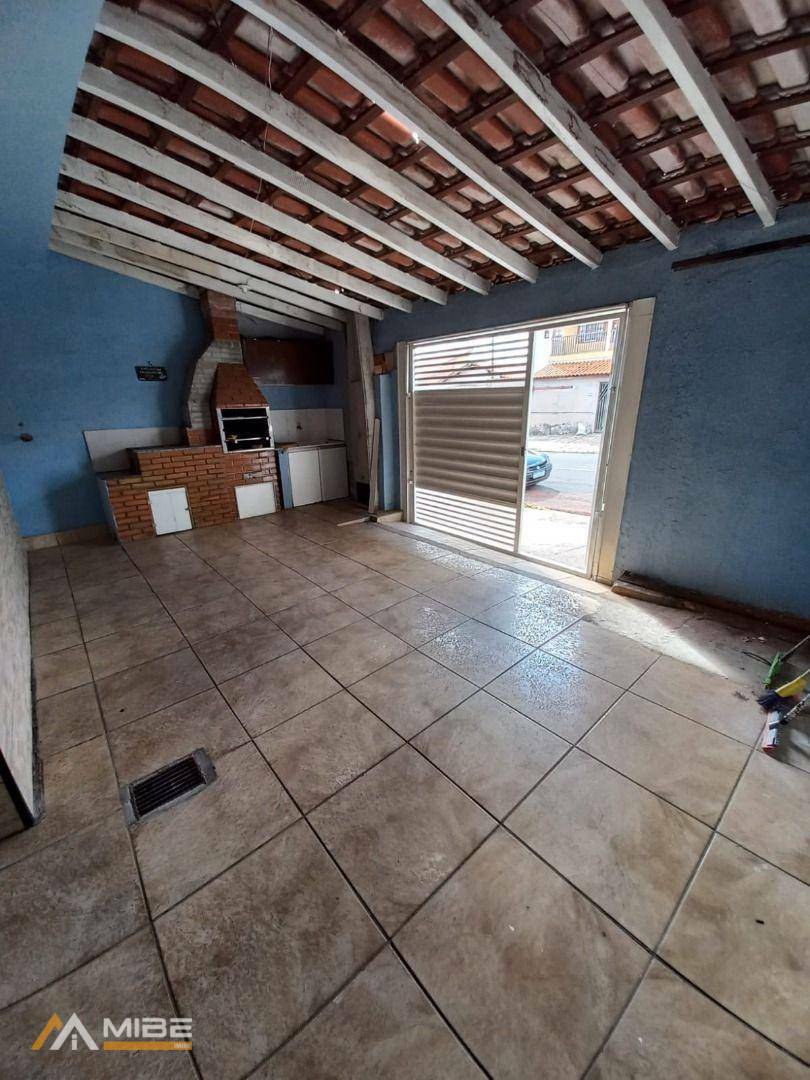 Casa para alugar com 2 quartos, 100m² - Foto 3