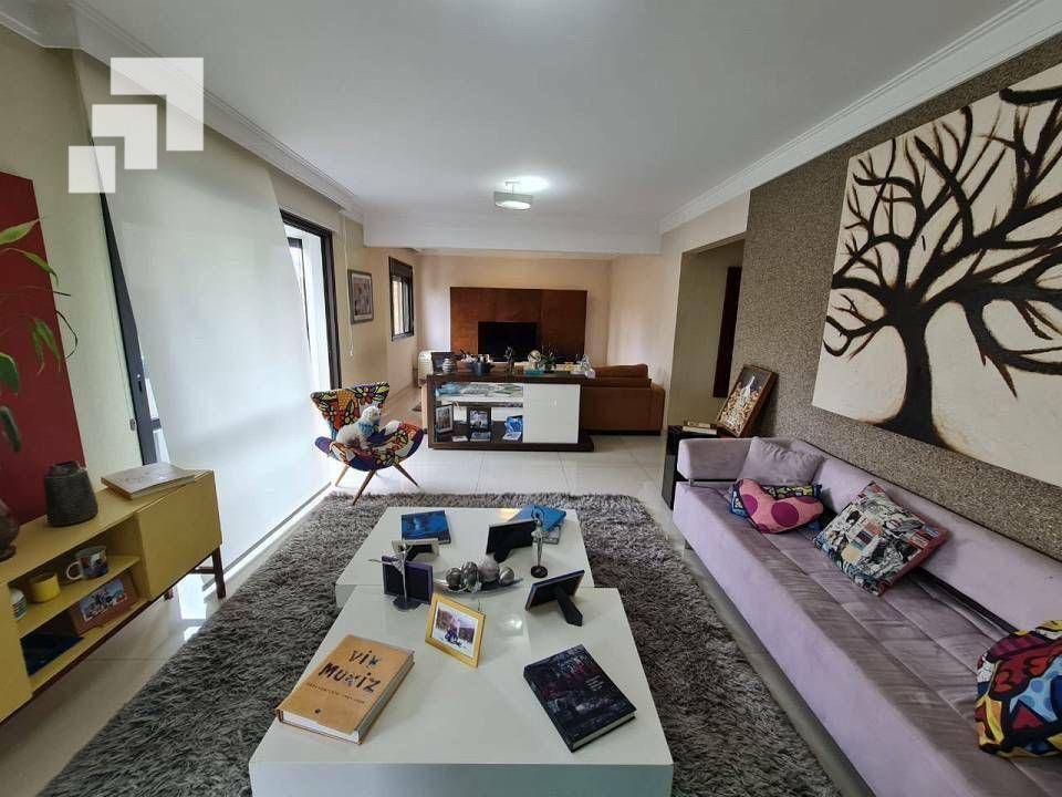 Apartamento à venda com 3 quartos, 178m² - Foto 1