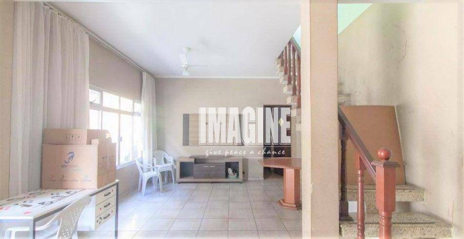 Sobrado à venda com 4 quartos, 300m² - Foto 3