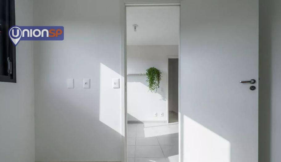 Apartamento à venda com 2 quartos, 34m² - Foto 9