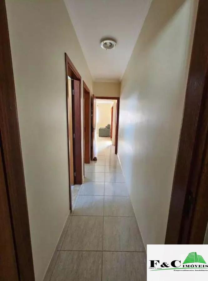 Casa à venda com 2 quartos, 250m² - Foto 18