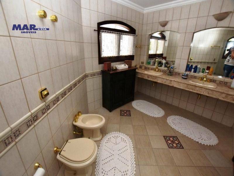 Casa à venda com 7 quartos, 800m² - Foto 27