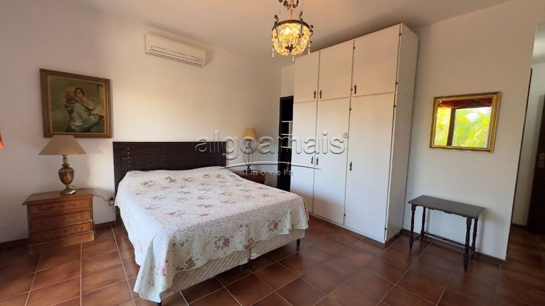 Casa à venda com 4 quartos, 550m² - Foto 25