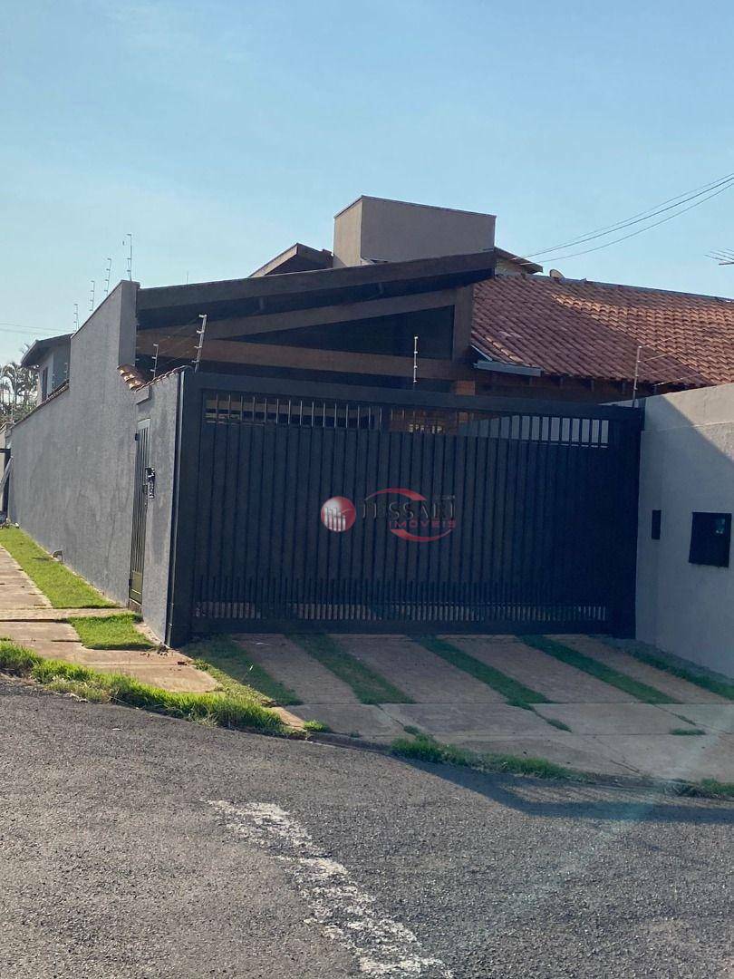 Casa à venda com 3 quartos, 305m² - Foto 3