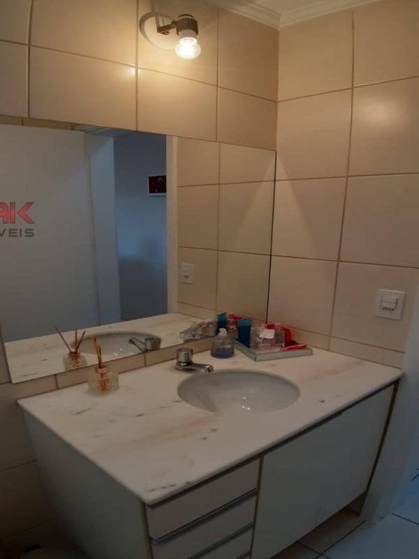 Apartamento à venda com 2 quartos, 75m² - Foto 16