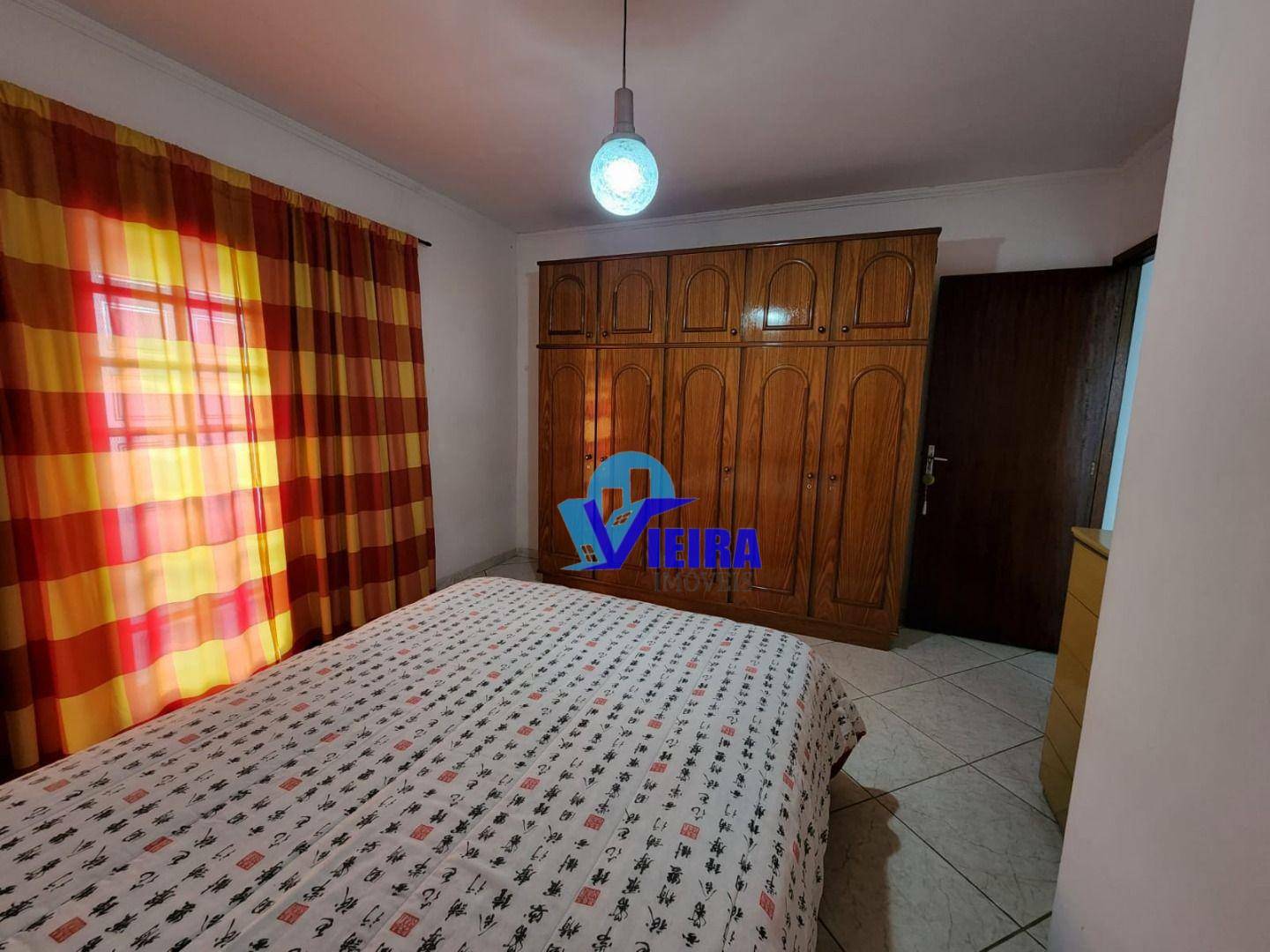 Casa à venda com 4 quartos, 250m² - Foto 18