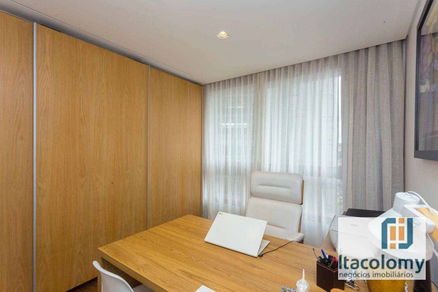 Apartamento à venda com 3 quartos, 270m² - Foto 27