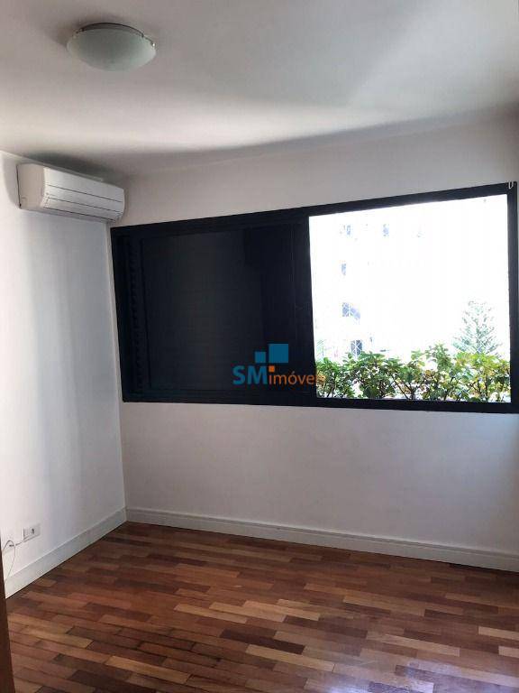 Apartamento para alugar com 3 quartos, 144m² - Foto 11