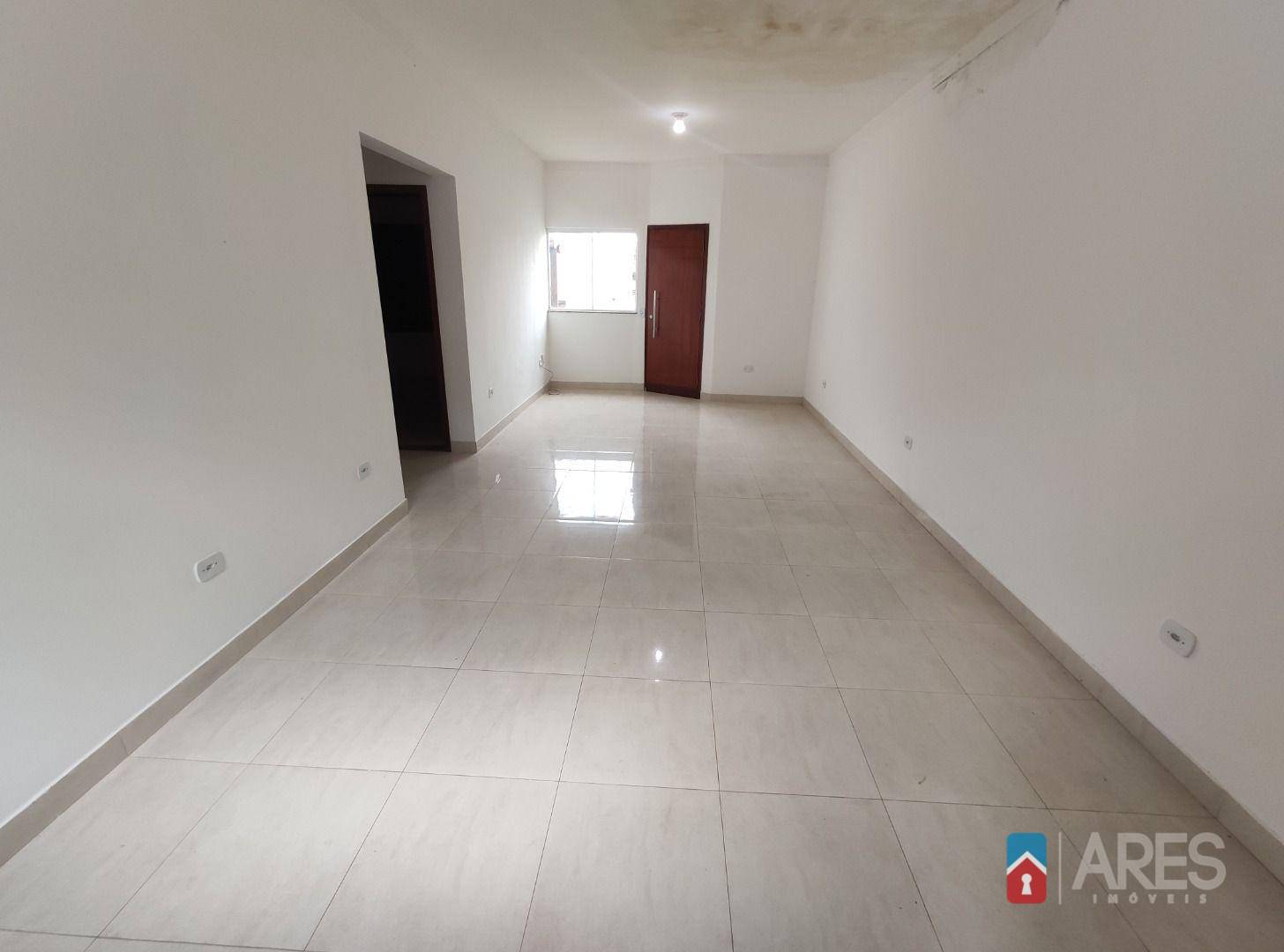 Casa à venda com 2 quartos, 99m² - Foto 4