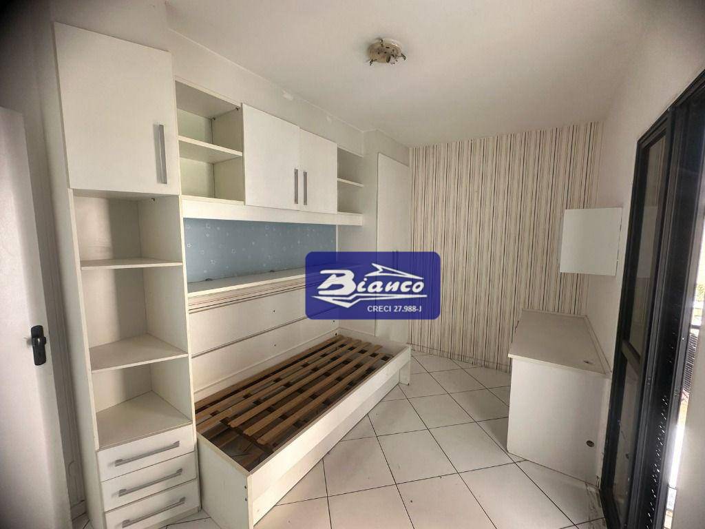 Apartamento à venda com 2 quartos, 65m² - Foto 9