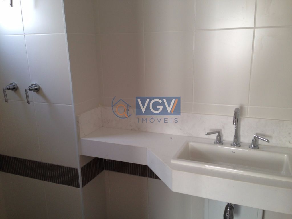 Apartamento à venda com 3 quartos, 146m² - Foto 9