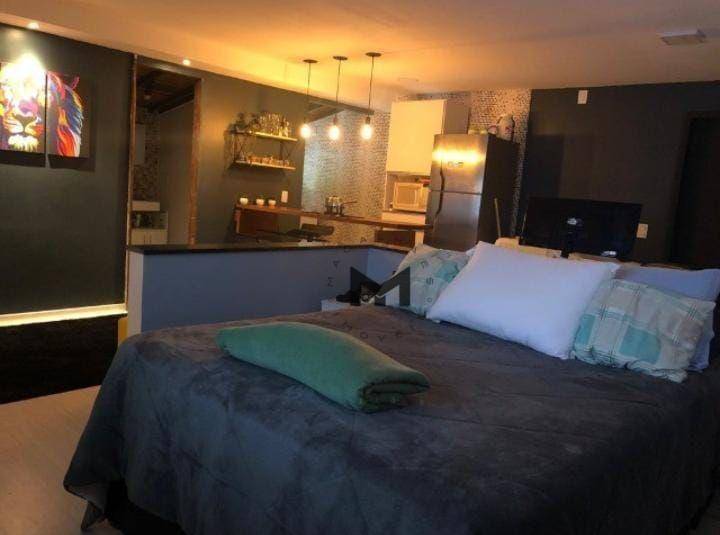 Casa à venda com 6 quartos, 400m² - Foto 13