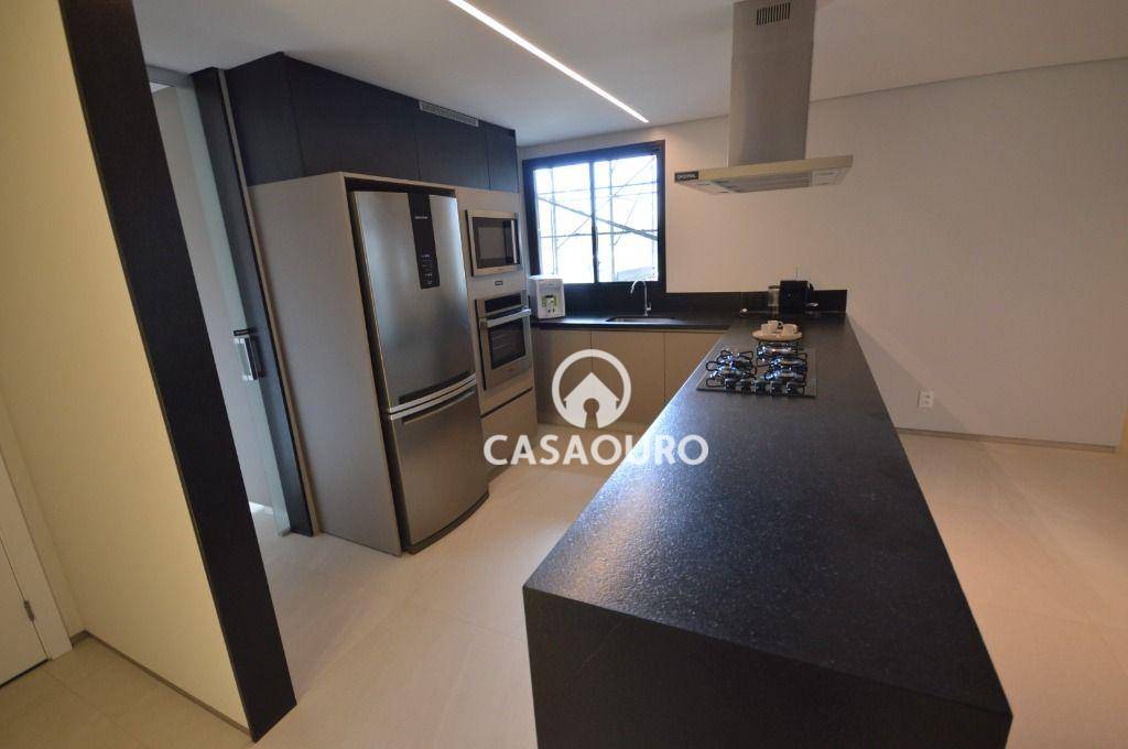 Apartamento à venda com 3 quartos, 138m² - Foto 4