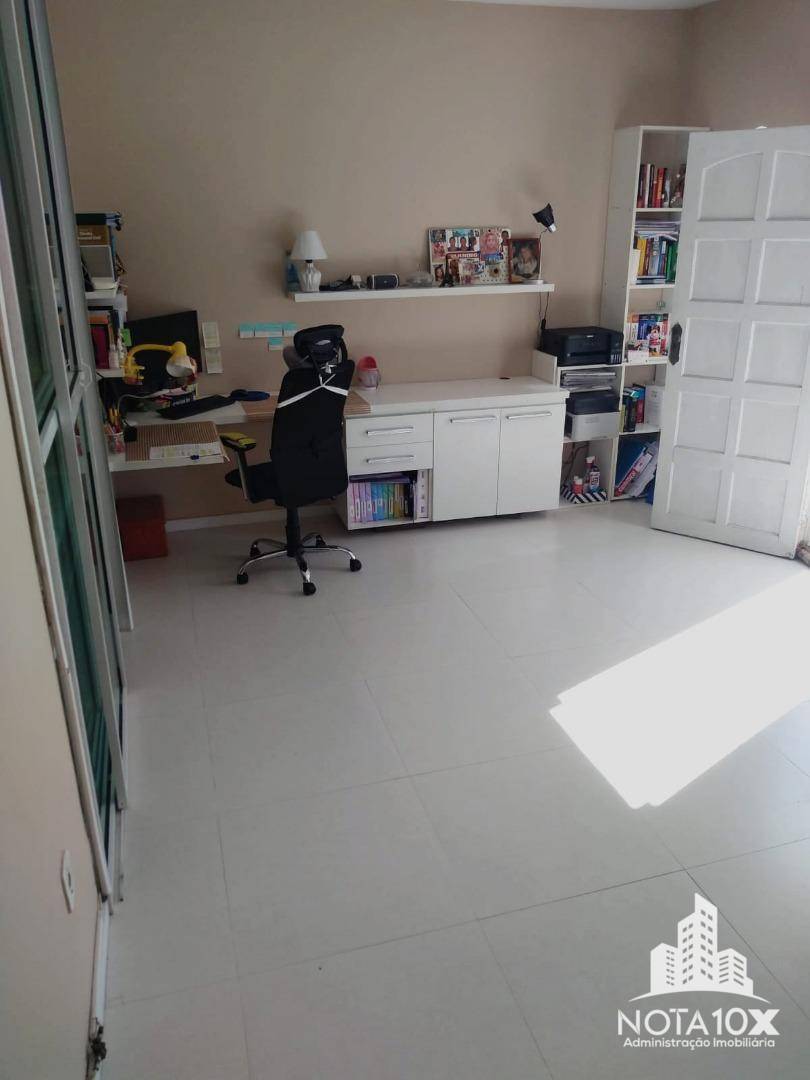 Casa à venda com 3 quartos, 130m² - Foto 18