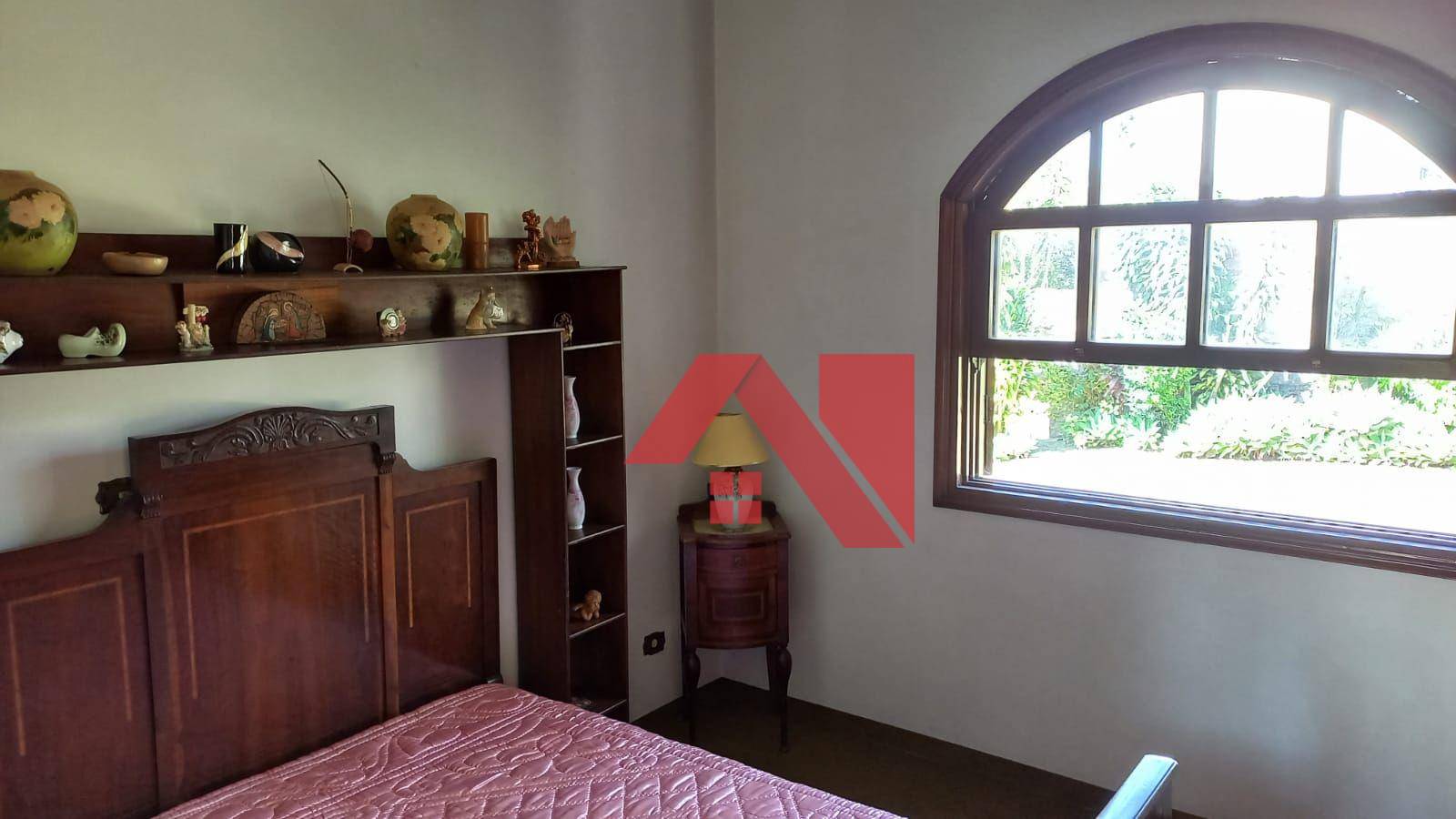 Casa à venda e aluguel com 4 quartos, 380m² - Foto 16