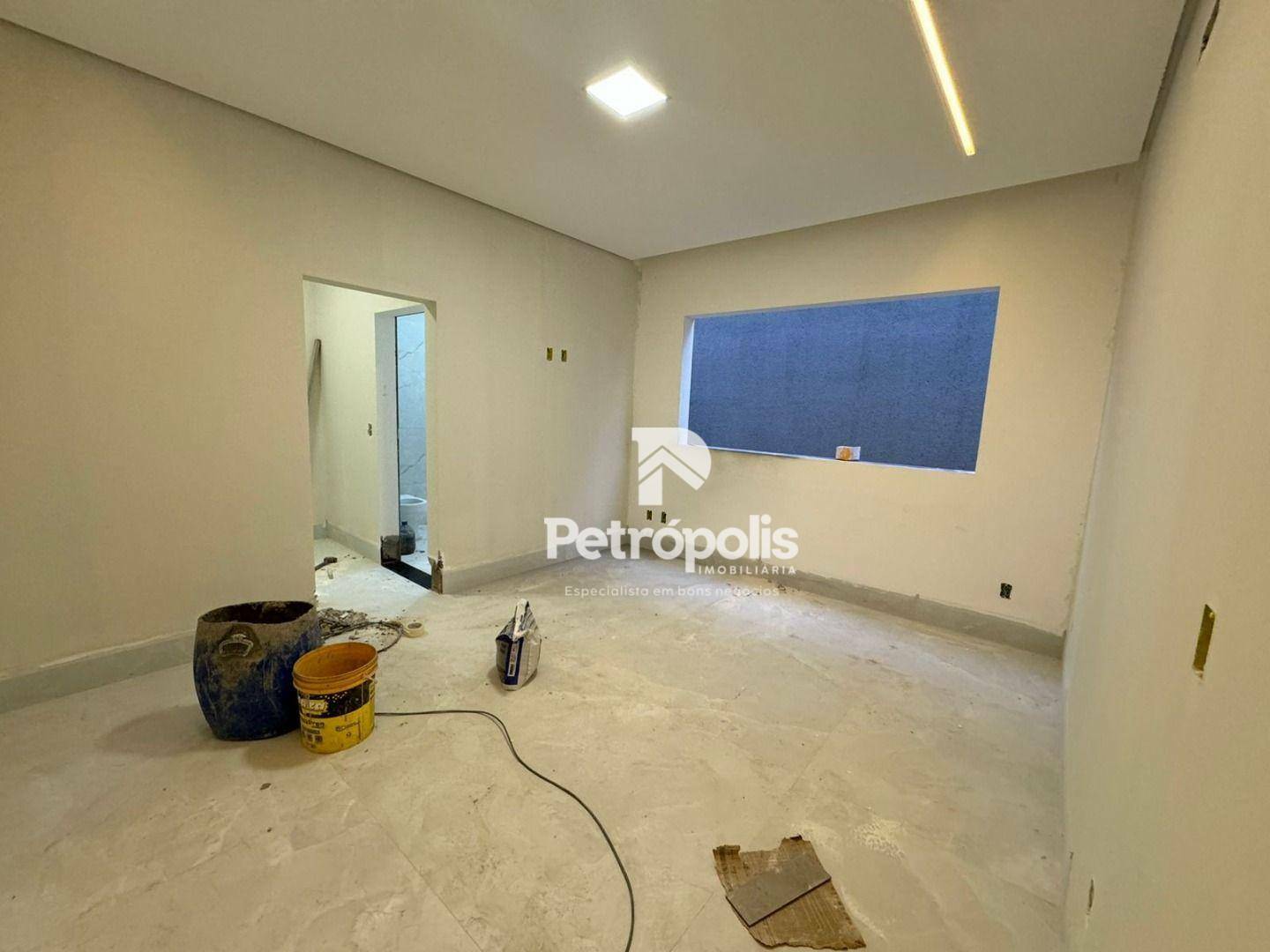 Casa à venda com 4 quartos, 235m² - Foto 9