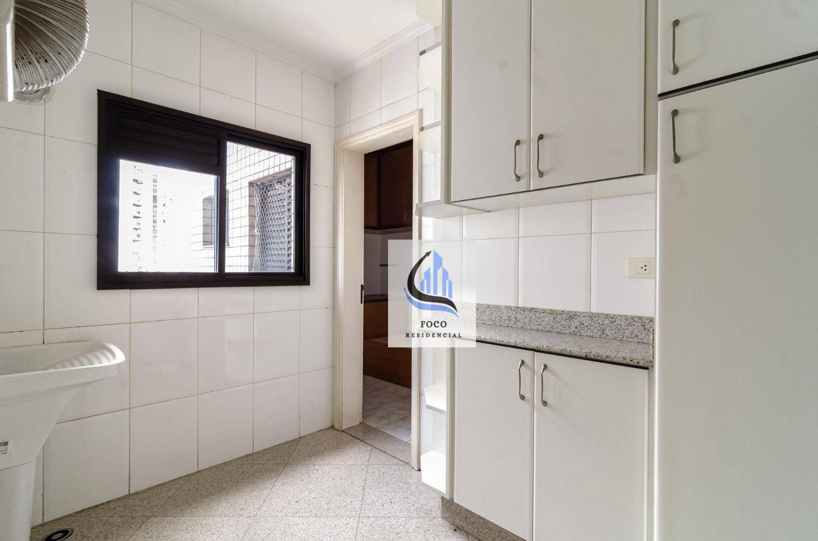 Apartamento à venda e aluguel com 3 quartos, 184m² - Foto 7