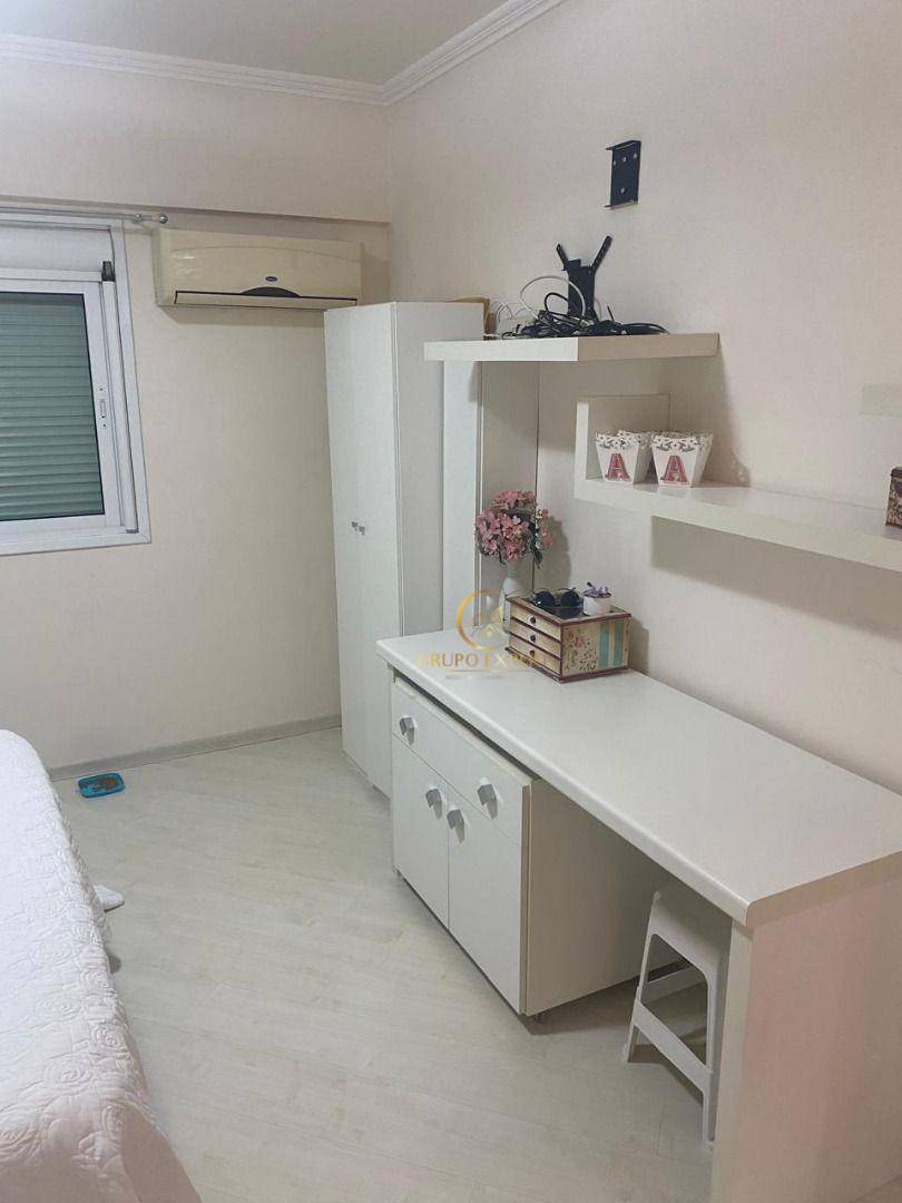 Apartamento à venda com 3 quartos, 208m² - Foto 41