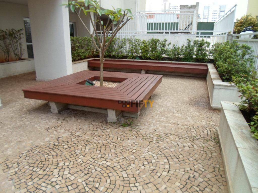 Apartamento para alugar com 3 quartos, 97m² - Foto 12