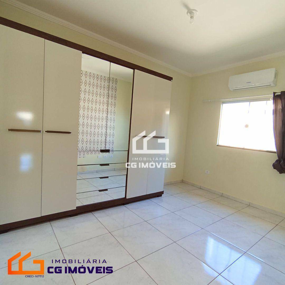 Casa para alugar com 2 quartos, 75m² - Foto 4