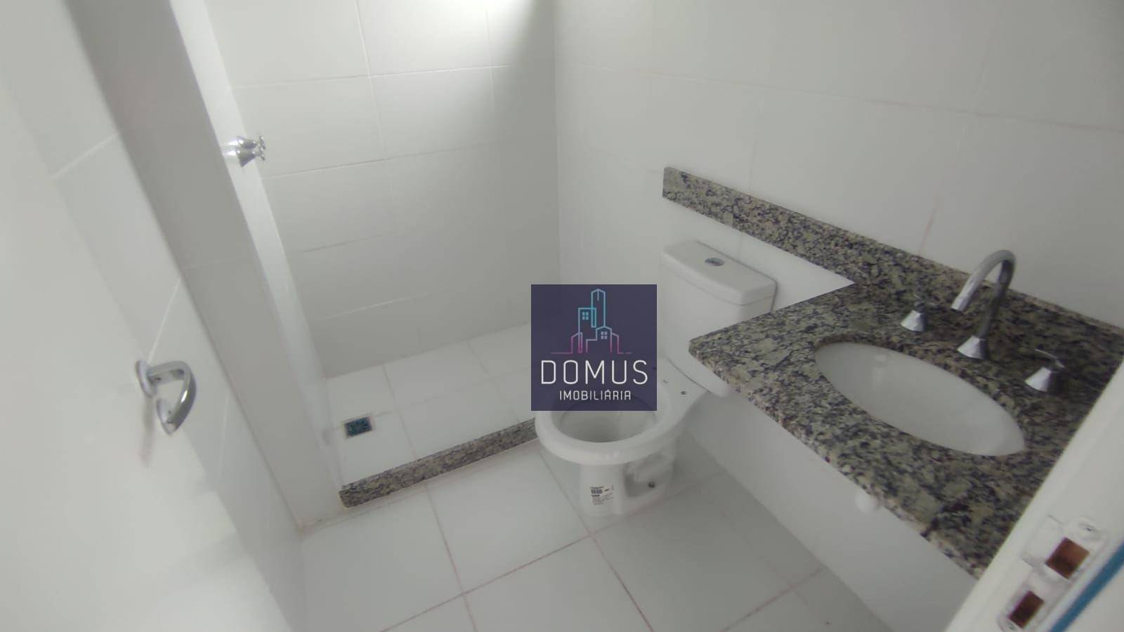 Apartamento à venda com 2 quartos, 66m² - Foto 2