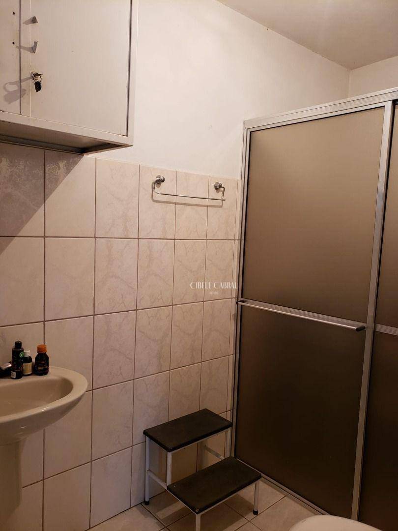 Casa à venda com 3 quartos, 233m² - Foto 25