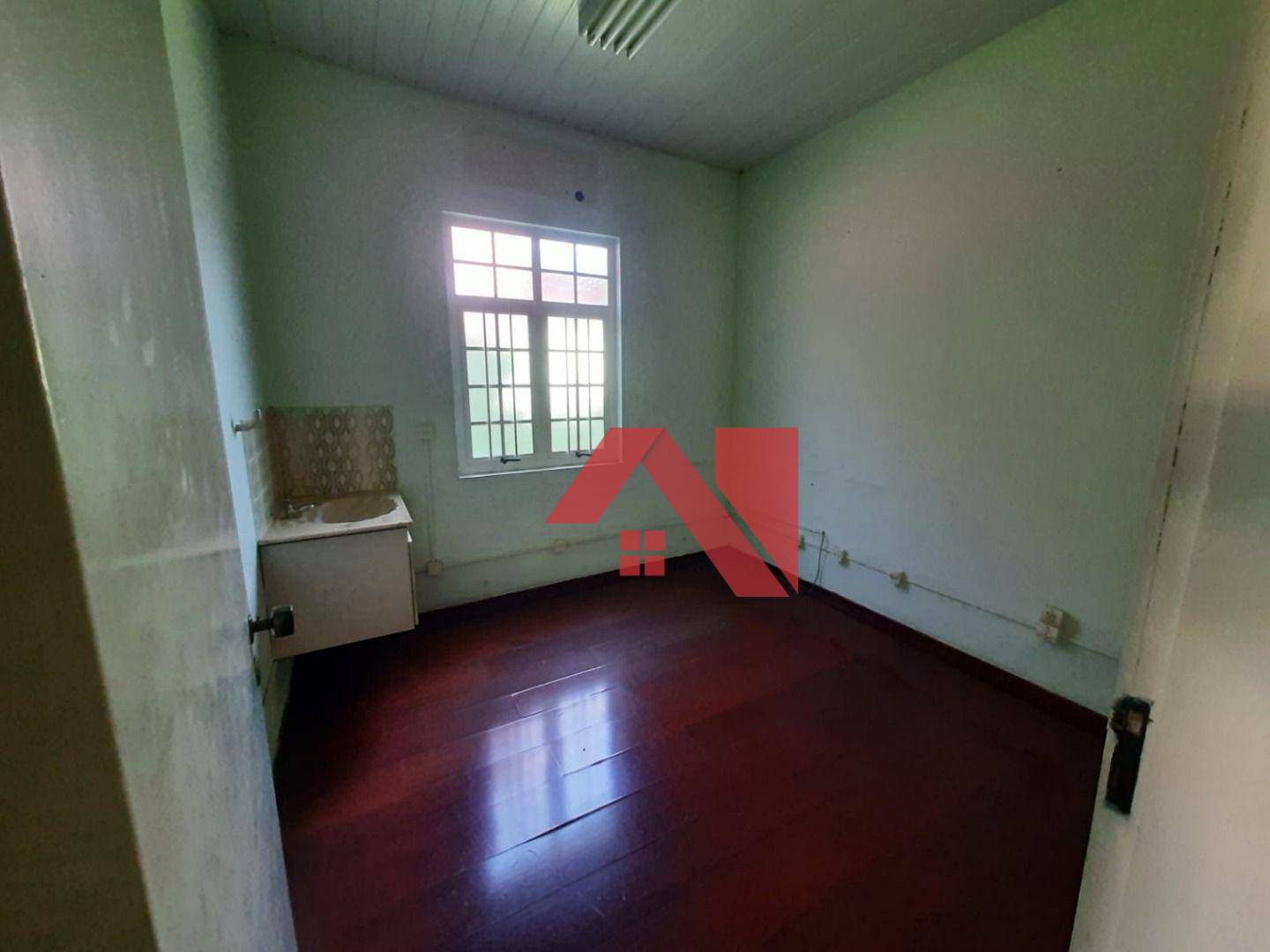 Casa à venda com 3 quartos, 110m² - Foto 13