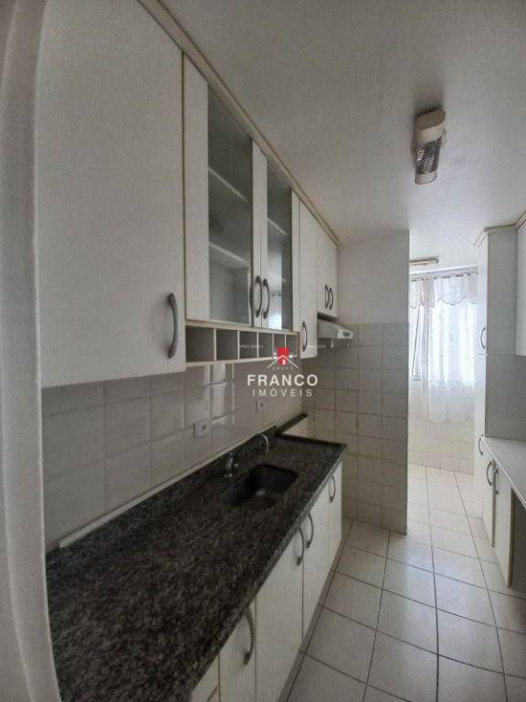 Apartamento à venda com 2 quartos, 70m² - Foto 7