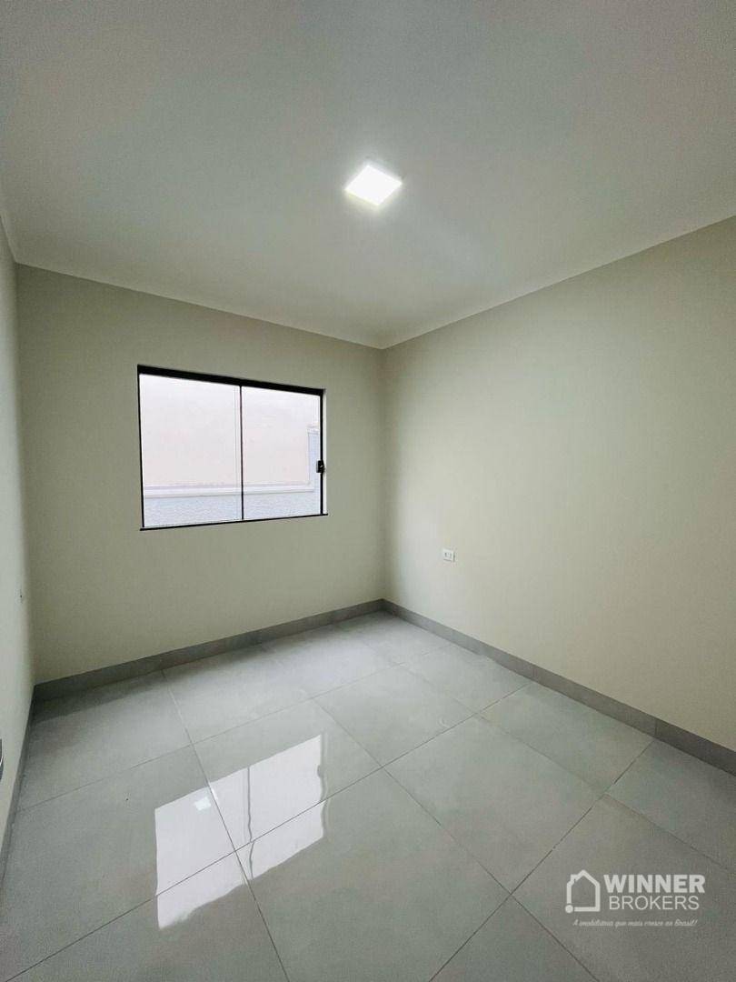 Casa à venda com 3 quartos, 99m² - Foto 11