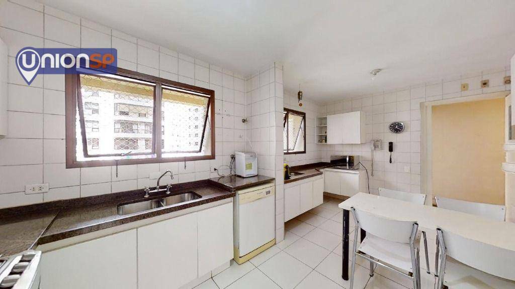 Apartamento à venda com 4 quartos, 236m² - Foto 18