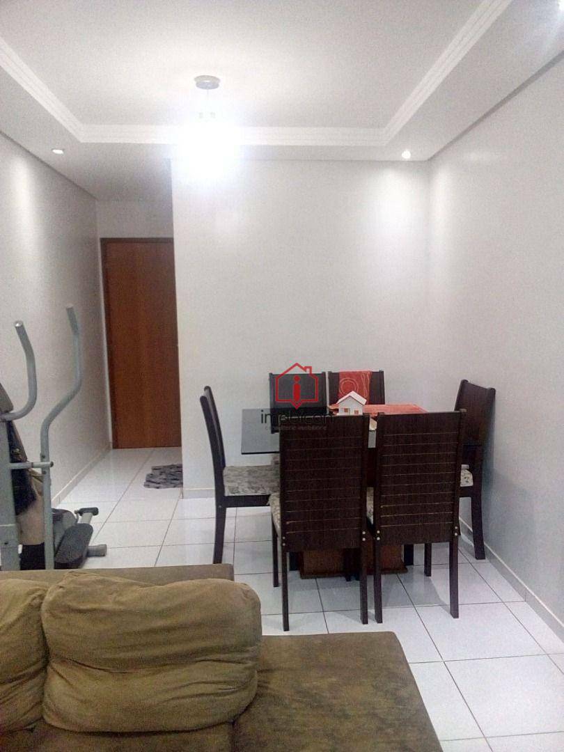 Apartamento à venda com 3 quartos, 70m² - Foto 2