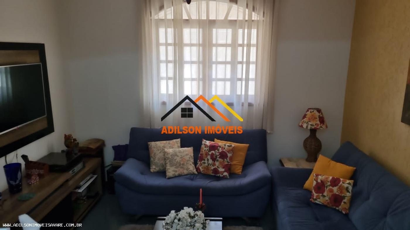 Casa à venda com 4 quartos, 450m² - Foto 3