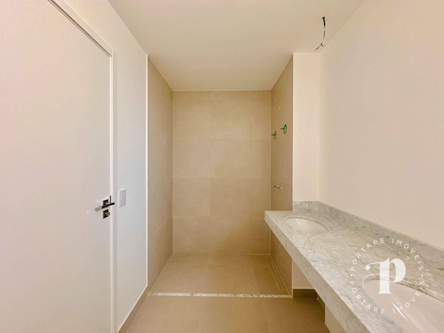 Apartamento à venda com 3 quartos, 151m² - Foto 22