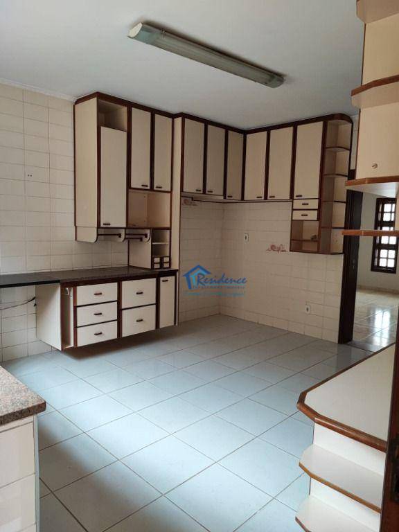 Casa à venda com 3 quartos, 309m² - Foto 28