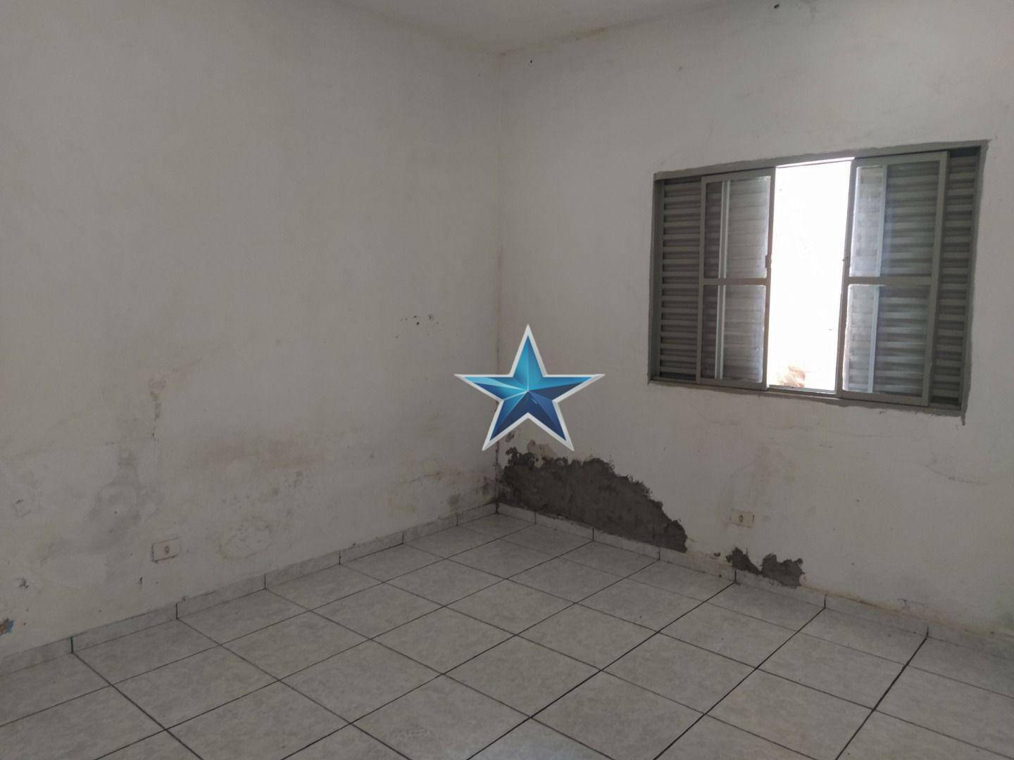 Casa à venda com 2 quartos, 140m² - Foto 12