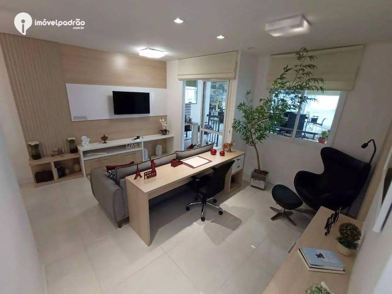 Apartamento à venda com 3 quartos, 67m² - Foto 2