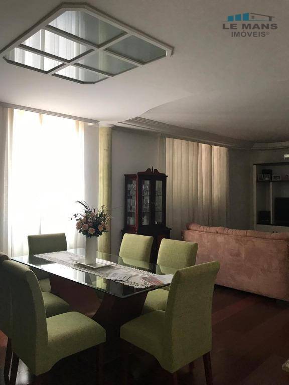 Apartamento à venda com 3 quartos, 156m² - Foto 7