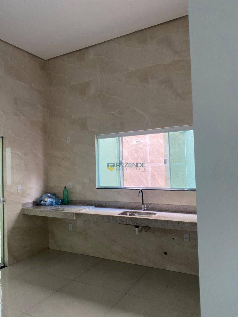 Casa à venda com 3 quartos, 100m² - Foto 10