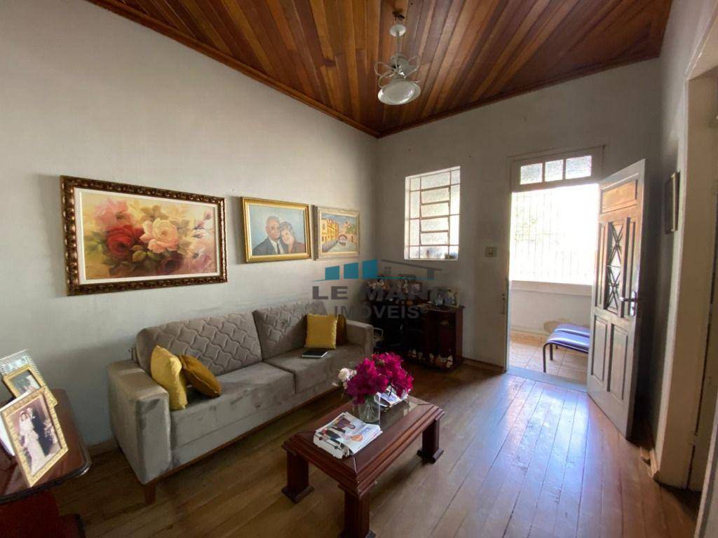 Casa à venda com 2 quartos, 112m² - Foto 1