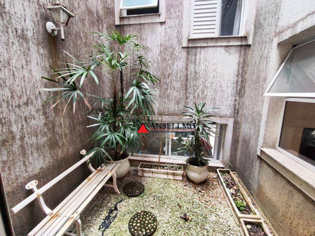 Sobrado à venda e aluguel com 4 quartos, 300m² - Foto 15