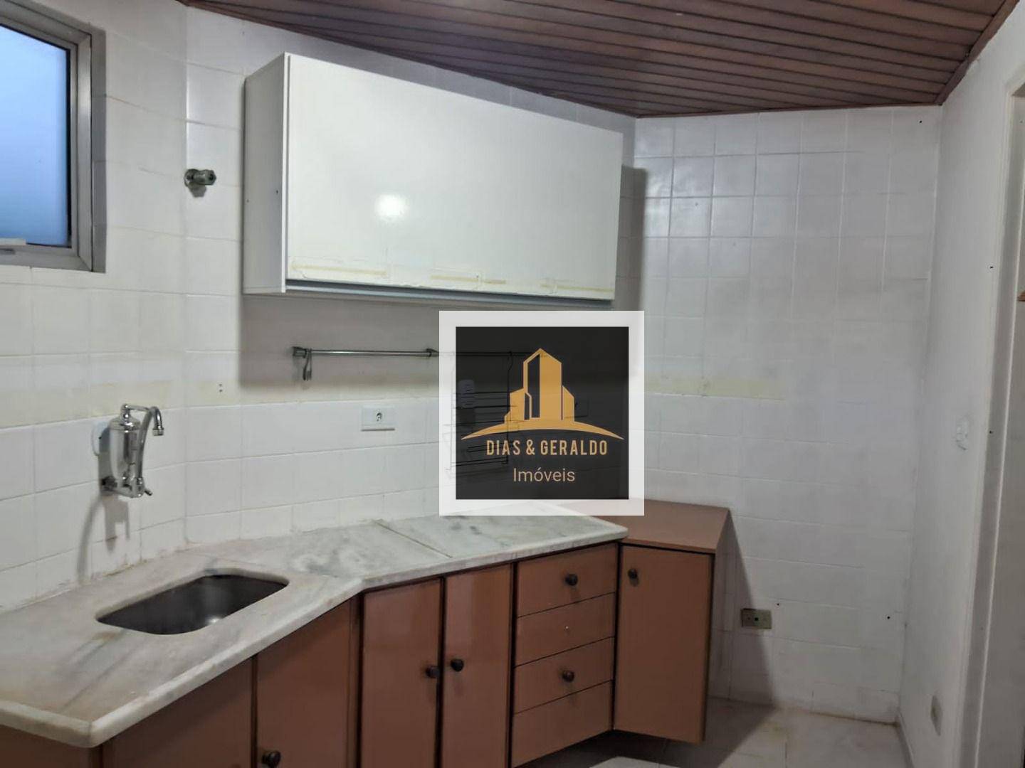 Apartamento à venda com 3 quartos, 84m² - Foto 4