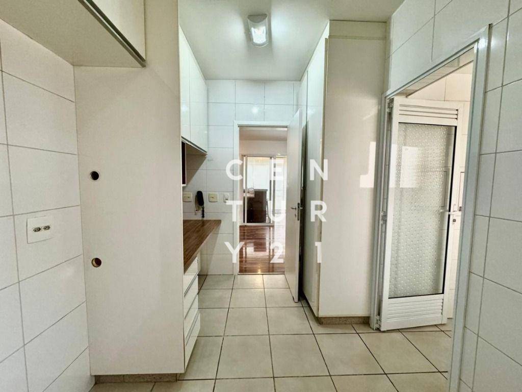 Apartamento à venda com 3 quartos, 117m² - Foto 8