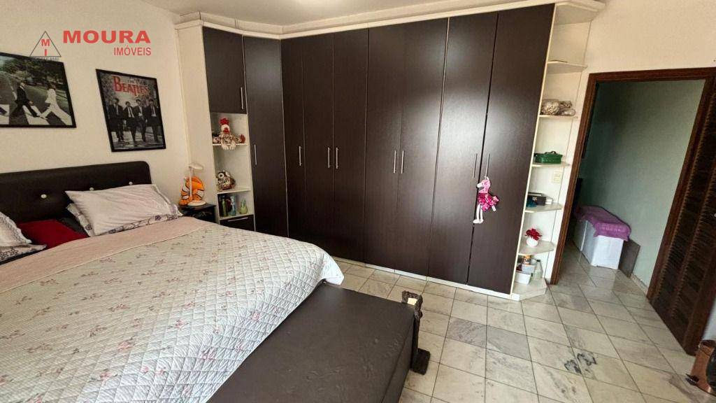 Casa à venda com 8 quartos, 430m² - Foto 15