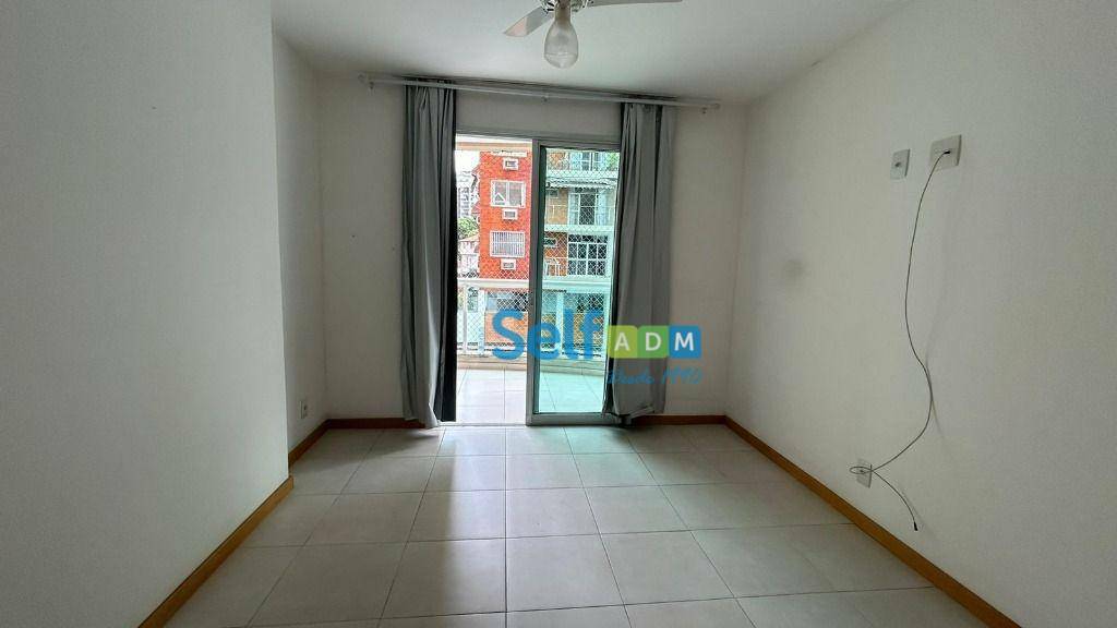 Apartamento para alugar com 3 quartos, 90m² - Foto 4