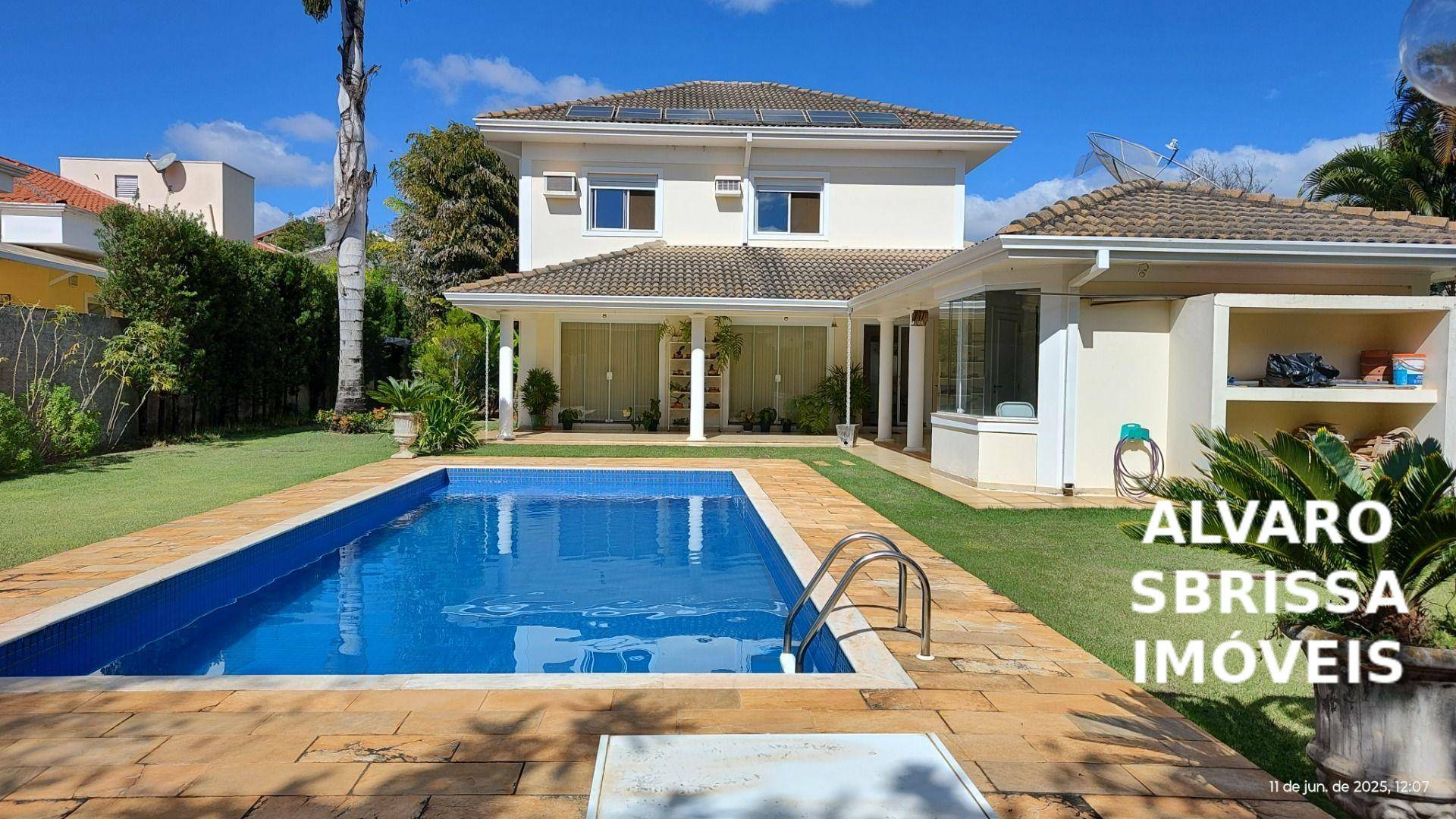 Casa de Condomínio, 4 quartos - Foto 1