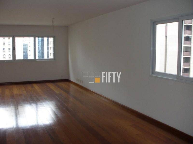 Apartamento para alugar com 4 quartos, 360m² - Foto 3