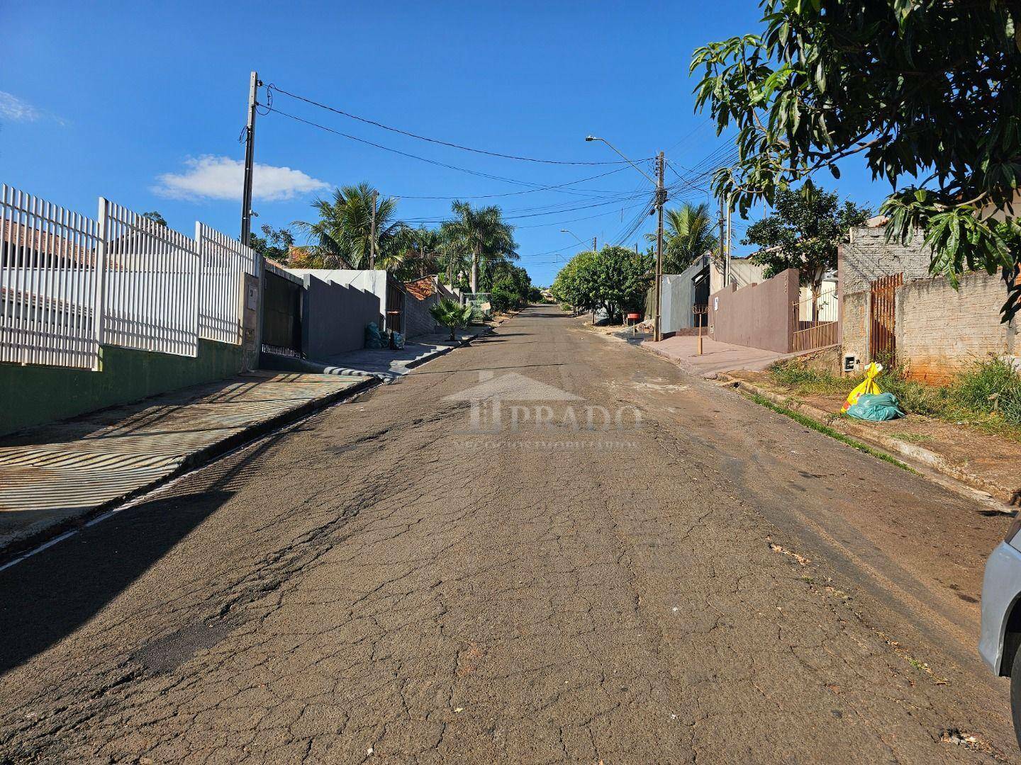 Casa à venda com 3 quartos, 150m² - Foto 2