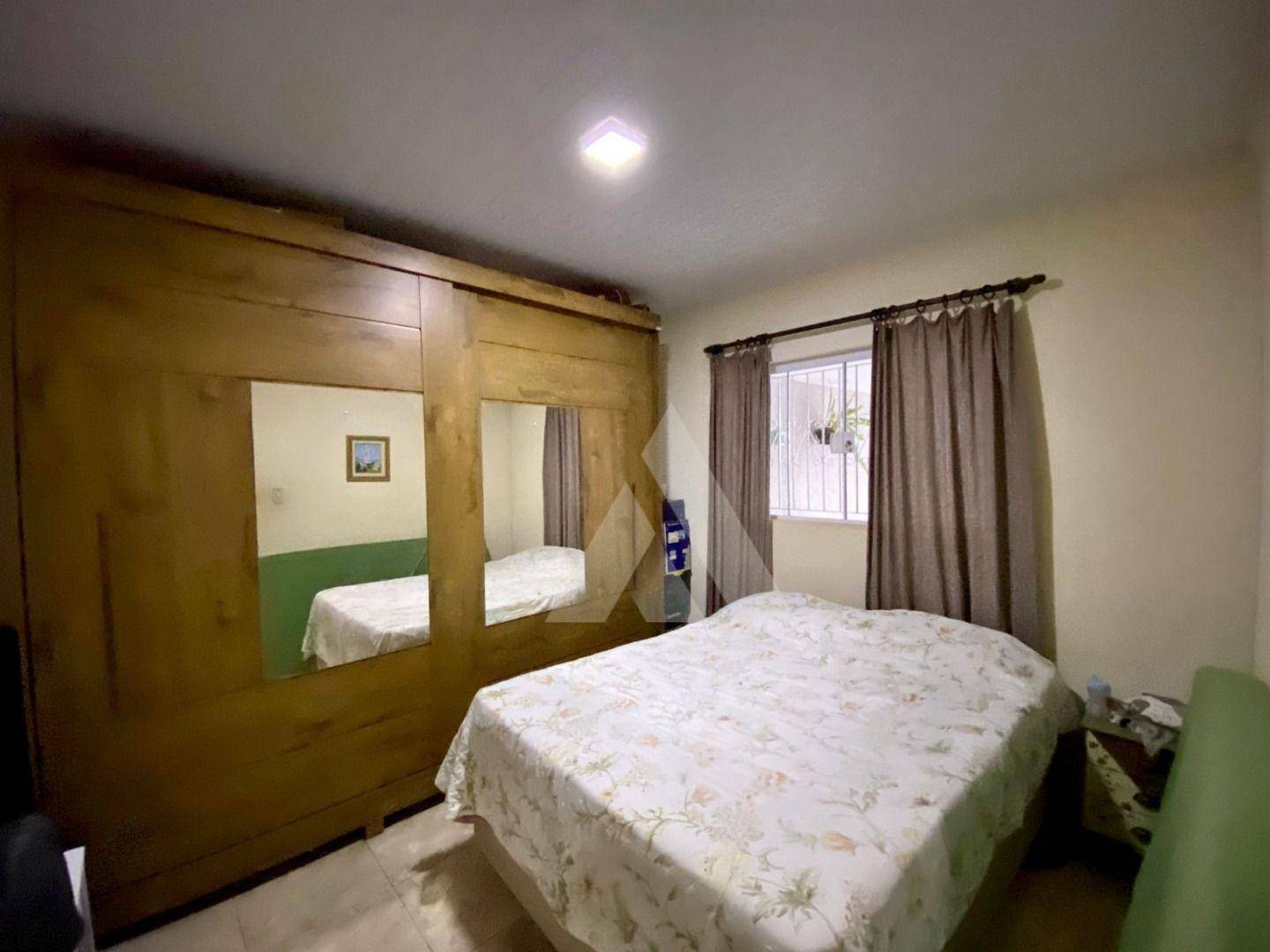 Casa à venda com 2 quartos, 99m² - Foto 7