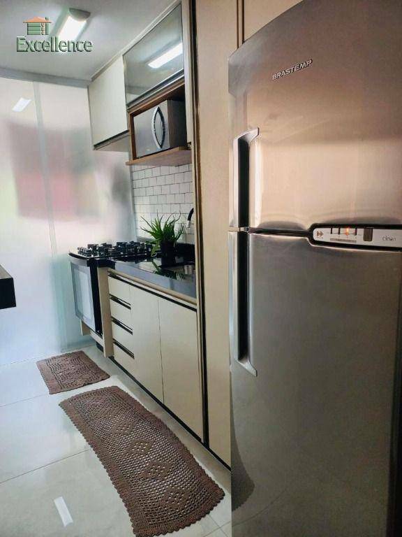 Apartamento à venda com 3 quartos, 68m² - Foto 2