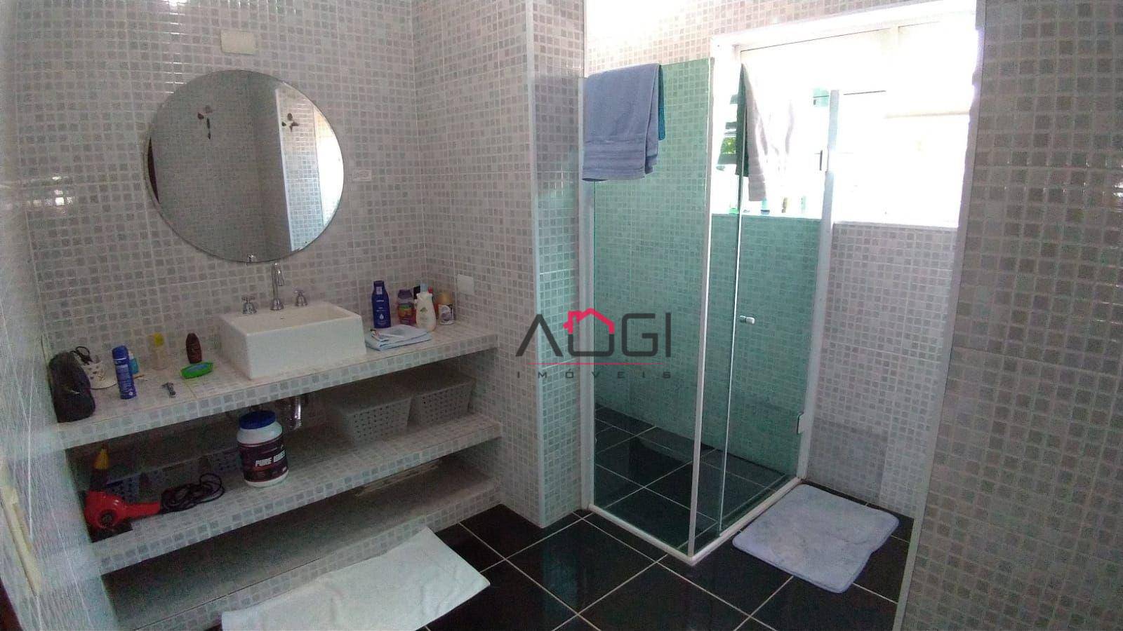 Sobrado à venda com 4 quartos, 350m² - Foto 42